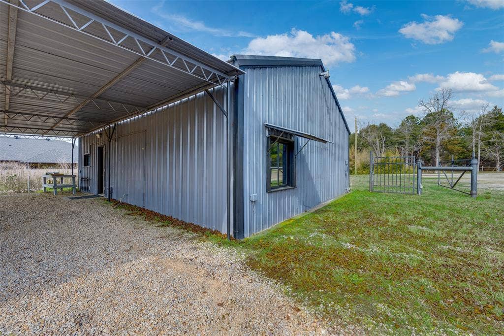 10203 County Road 135, Flint, TX 75762 10203 County Road 135, Flint, TX 75762