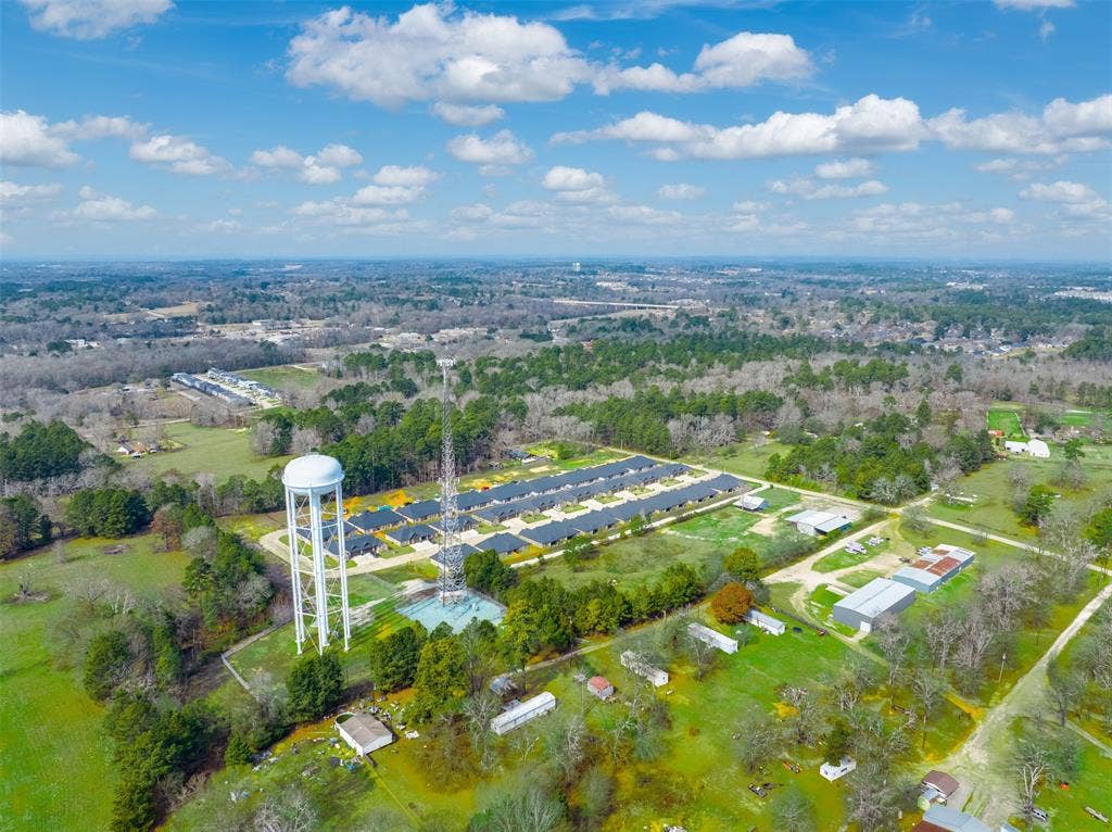 10203 County Road 135, Flint, TX 75762 10203 County Road 135, Flint, TX 75762