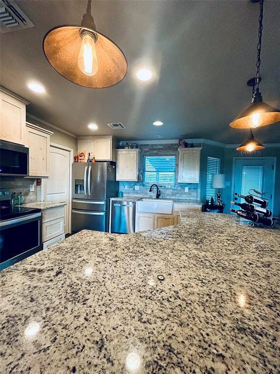 443 Downsville Road, Robinson, TX 76706