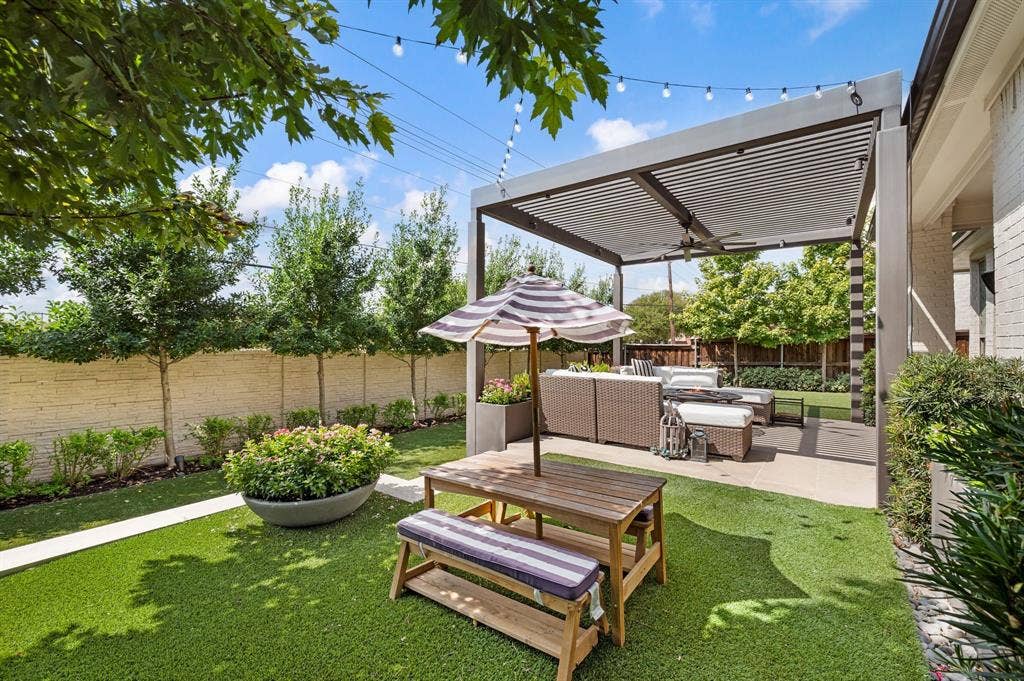 8226 Vitex Avenue, Dallas, TX 75252 8226 Vitex Avenue, Dallas, TX 75252