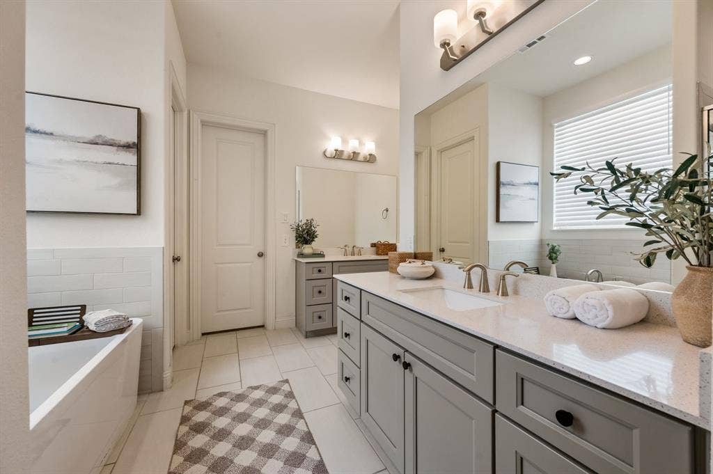 8226 Vitex Avenue, Dallas, TX 75252 8226 Vitex Avenue, Dallas, TX 75252