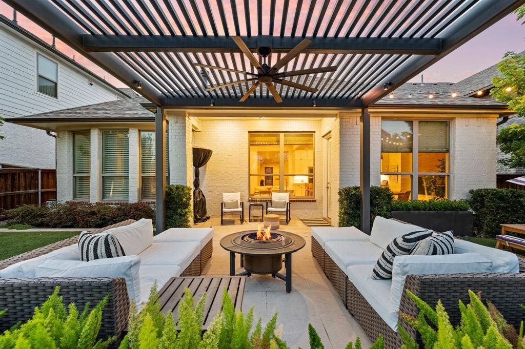 8226 Vitex Avenue, Dallas, TX 75252 8226 Vitex Avenue, Dallas, TX 75252