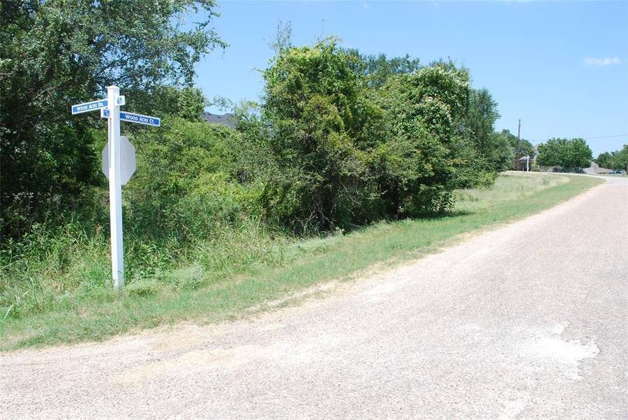 Property photo for 26018 Woodacre Drive, Whitney, TX
