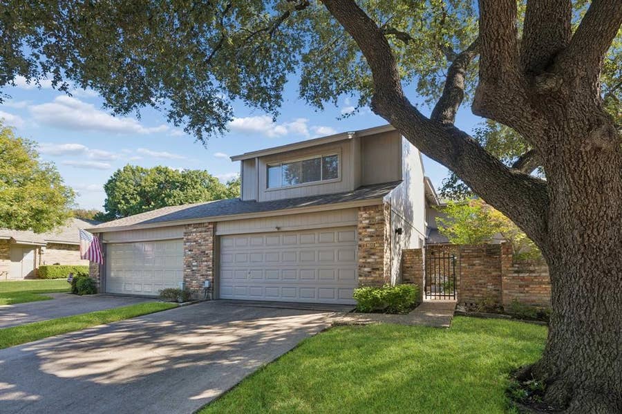 Property photo for 9622 Highland View Drive, Dallas, TX