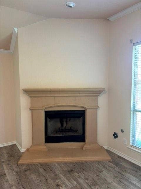 1111 Whitaker Way, Glenn Heights, TX 75154 Recessed lighting, wood-finish flooring, and crown molding