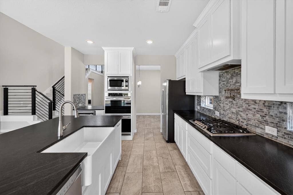 7008 Elk Springs Drive, Argyle, TX 76226 7008 Elk Springs Drive, Argyle, TX 76226