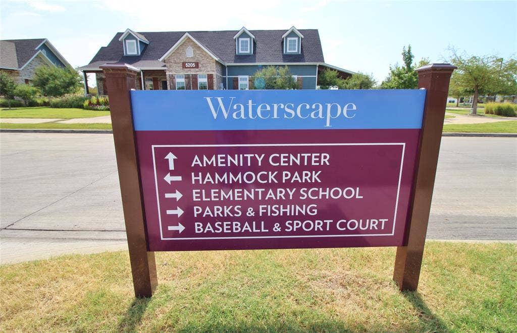 2139 Mossbrook Drive, Royse City, TX 75189 2139 Mossbrook Drive, Royse City, TX 75189