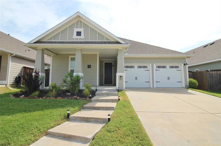Property photo for 2139 Mossbrook Drive, Royse City, TX
