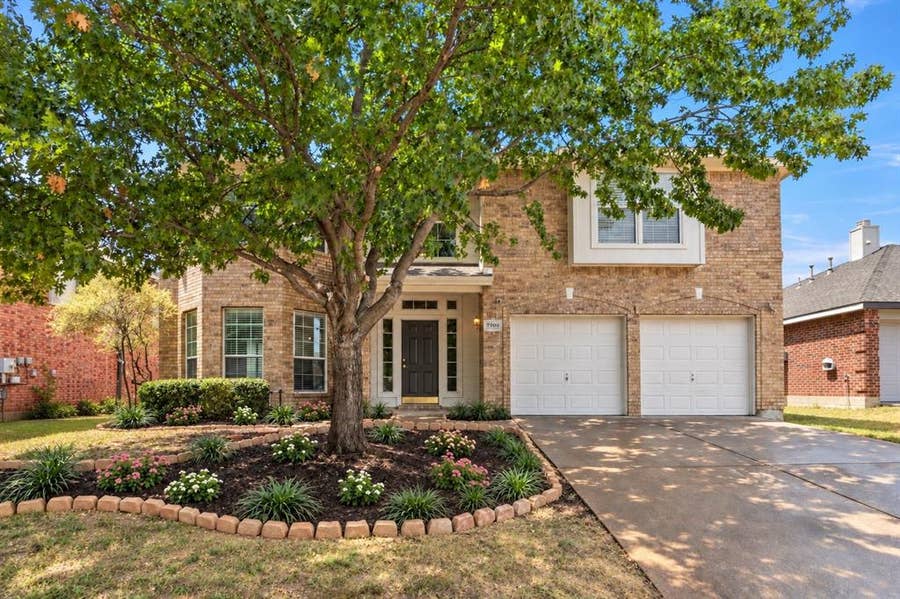 Property photo for 7100 Livingston Drive, Denton, TX
