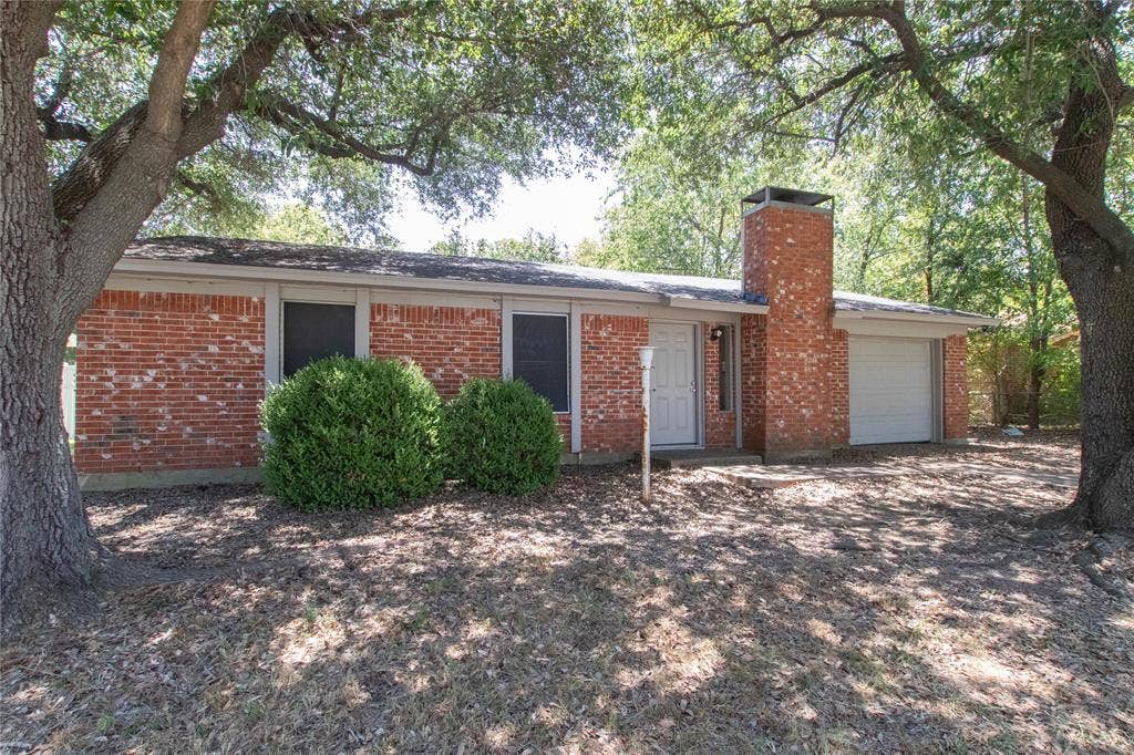 1414 Noble Street, Denton, TX 76209 1414 Noble Street, Denton, TX 76209