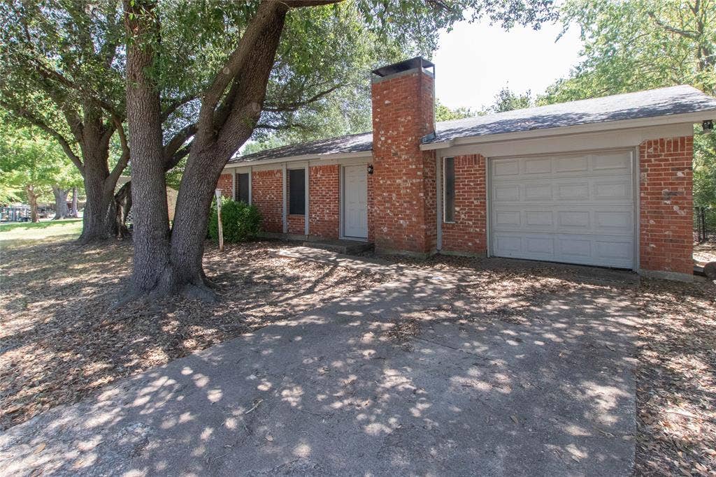 1414 Noble Street, Denton, TX 76209 1414 Noble Street, Denton, TX 76209
