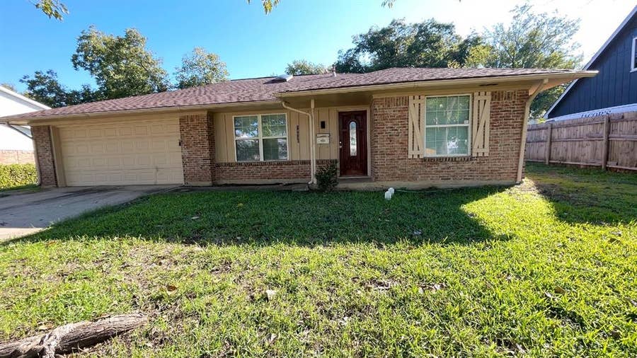 Property photo for 14506 Ablon Drive, Farmers Branch, TX