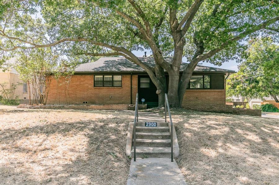 Property photo for 2900 Ryan Place Drive, Fort Worth, TX