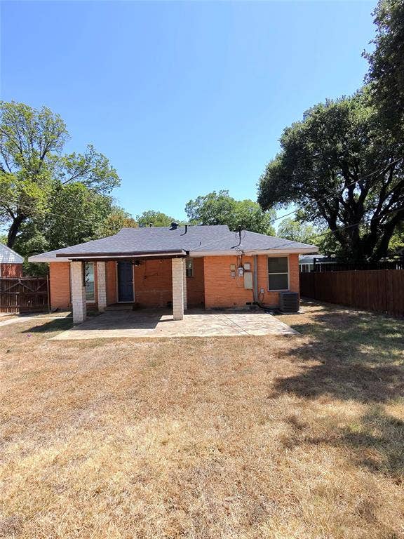 3241 S Edgefield Avenue, Dallas, TX 75224 3241 S Edgefield Avenue, Dallas, TX 75224