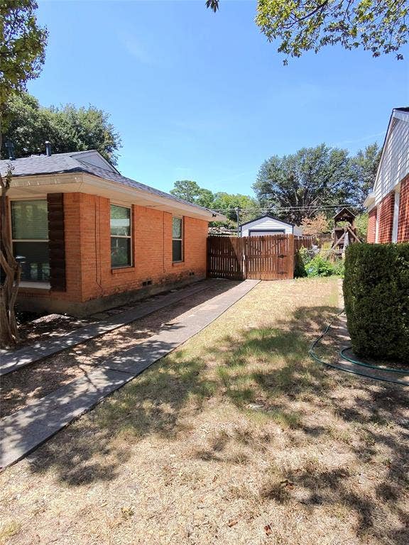 3241 S Edgefield Avenue, Dallas, TX 75224 3241 S Edgefield Avenue, Dallas, TX 75224