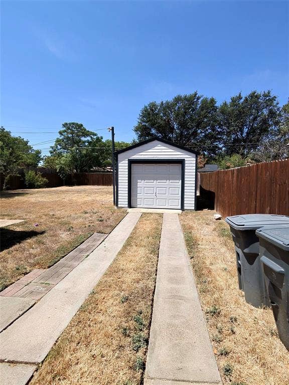 3241 S Edgefield Avenue, Dallas, TX 75224 3241 S Edgefield Avenue, Dallas, TX 75224