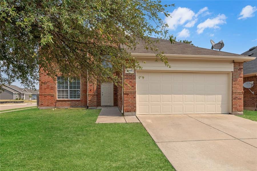 Property photo for 5148 Bayridge Court, Fort Worth, TX