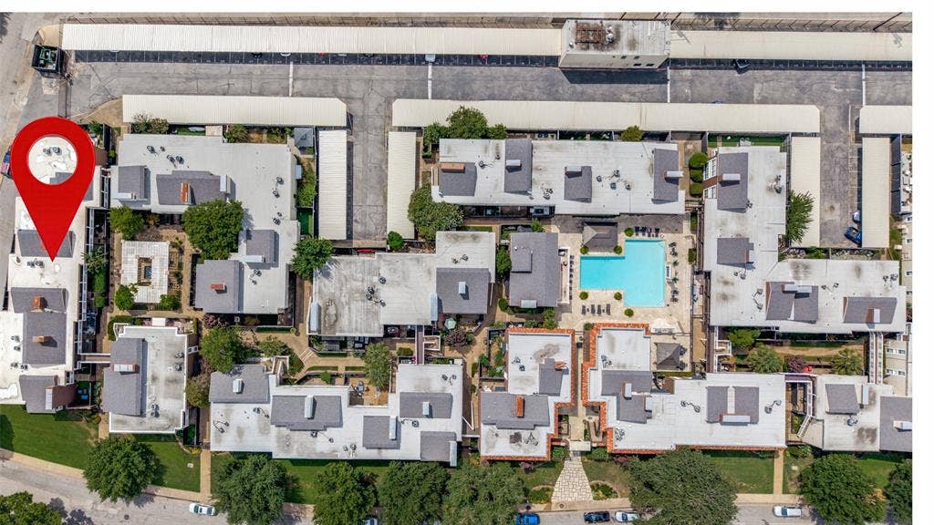 5938 Sandhurst Lane, #104, Dallas, TX 75206 Overhead View of Community