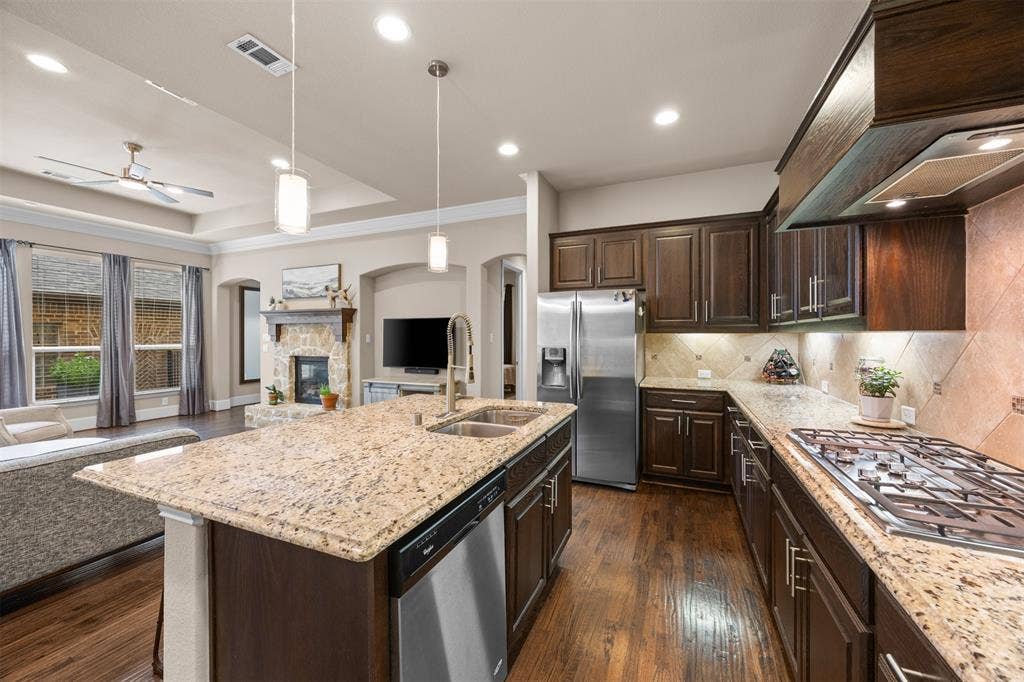 1212 Steepleview Lane, McKinney, TX 75069 1212 Steepleview Lane, McKinney, TX 75069