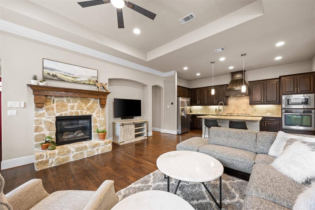 1212 Steepleview Lane, McKinney, TX 75069 1212 Steepleview Lane, McKinney, TX 75069