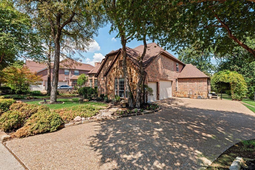 4129 Glenbrook Drive, Richardson, TX 75082 4129 Glenbrook Drive, Richardson, TX 75082