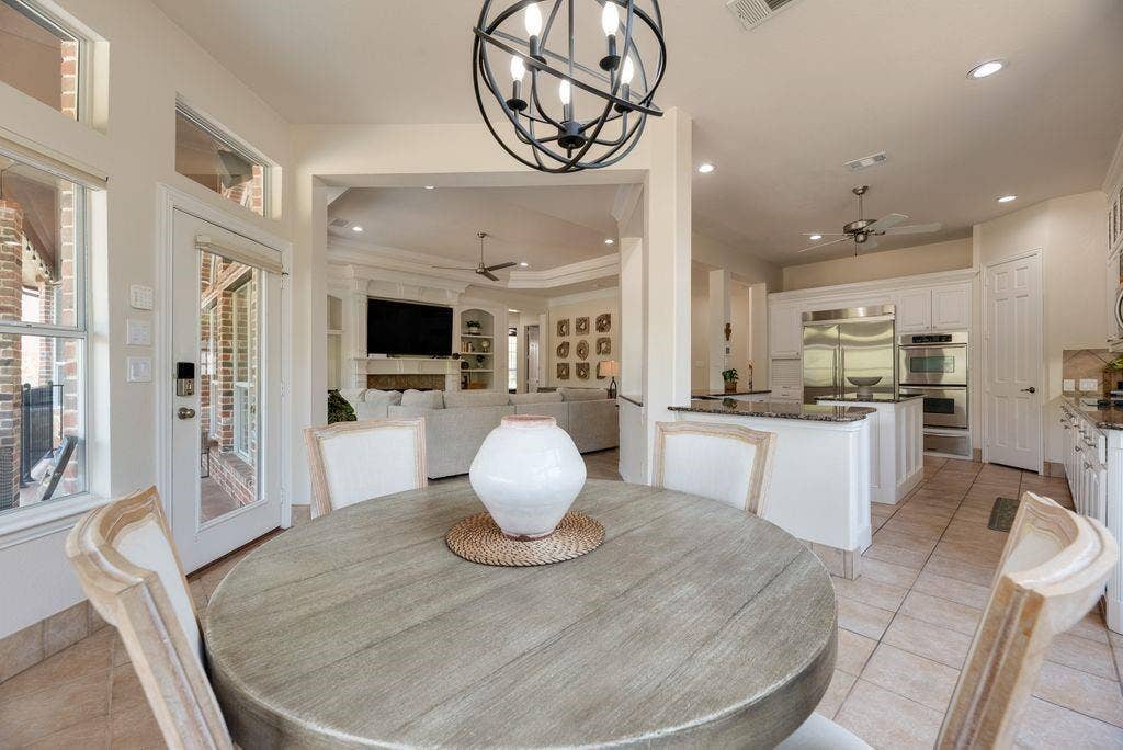 4129 Glenbrook Drive, Richardson, TX 75082 4129 Glenbrook Drive, Richardson, TX 75082