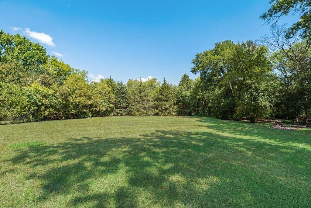 4129 Glenbrook Drive, Richardson, TX 75082 4129 Glenbrook Drive, Richardson, TX 75082