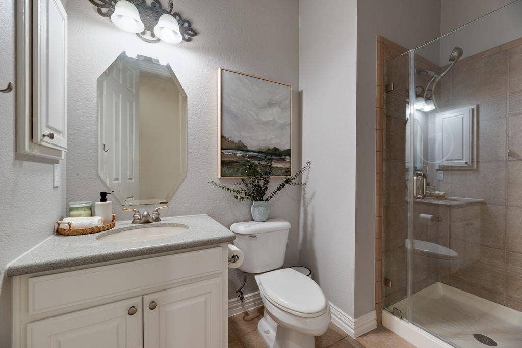 4129 Glenbrook Drive, Richardson, TX 75082 4129 Glenbrook Drive, Richardson, TX 75082