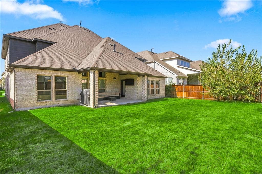 524 Long Meadow Drive, Haslet, TX 76052 524 Long Meadow Drive, Haslet, TX 76052