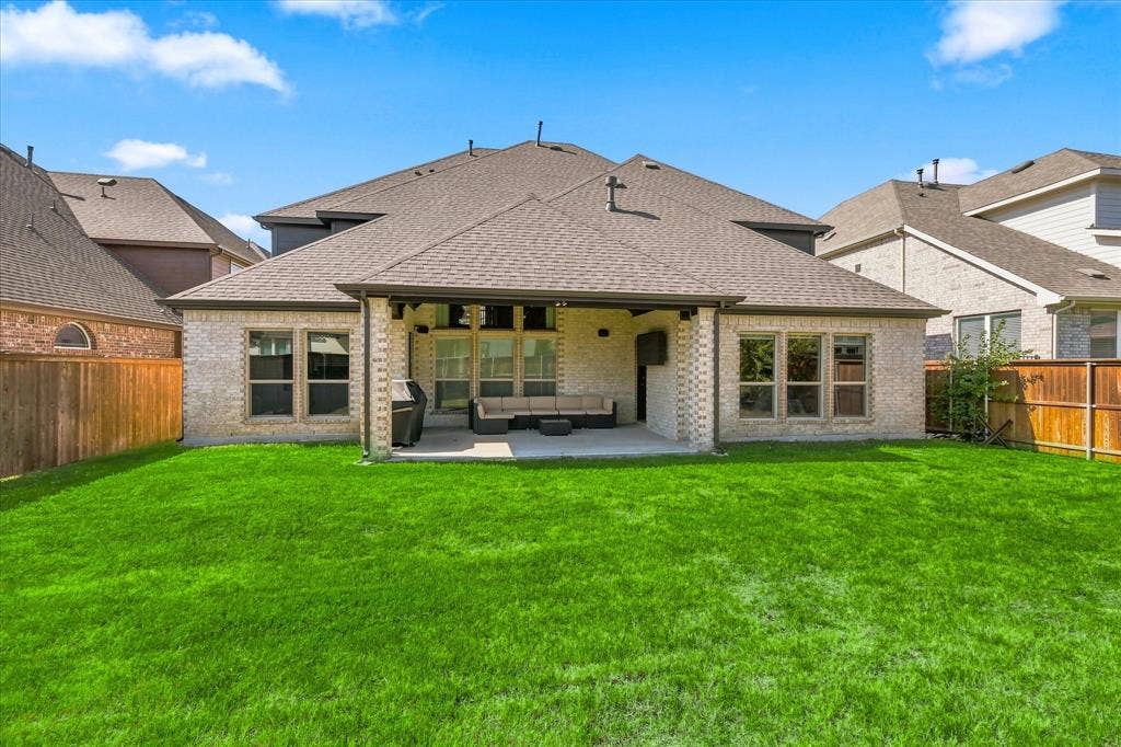 524 Long Meadow Drive, Haslet, TX 76052 524 Long Meadow Drive, Haslet, TX 76052