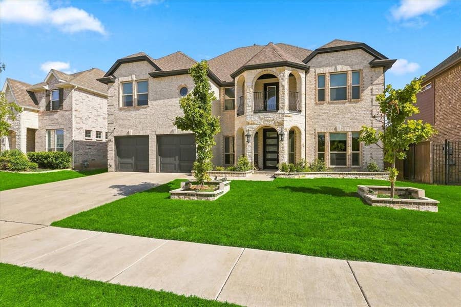 Property photo for 524 Long Meadow Drive, Haslet, TX