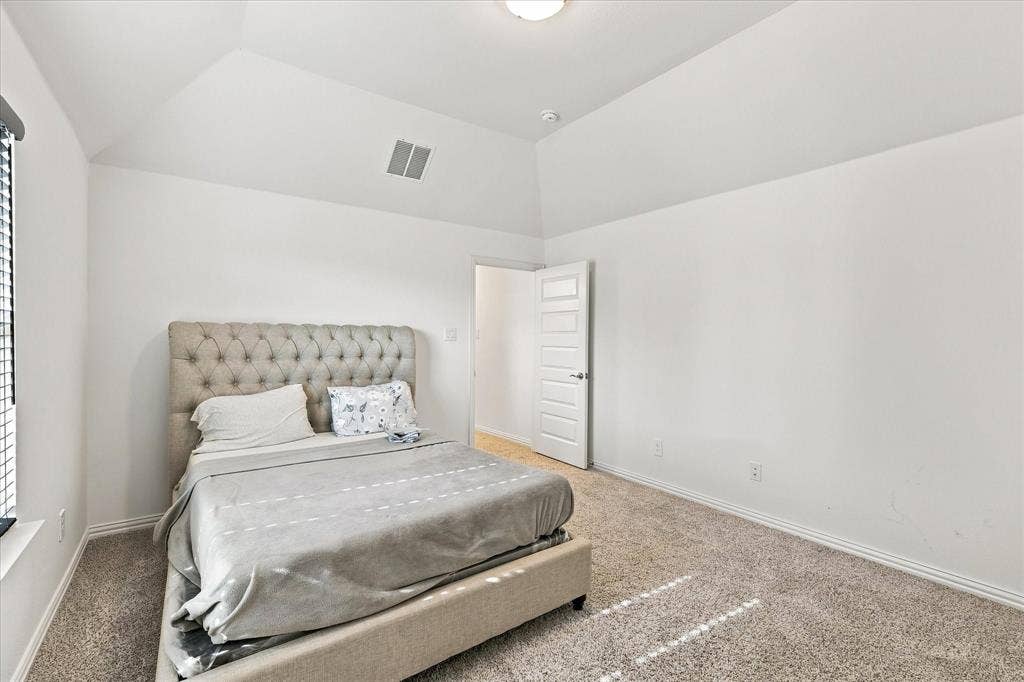 524 Long Meadow Drive, Haslet, TX 76052 524 Long Meadow Drive, Haslet, TX 76052