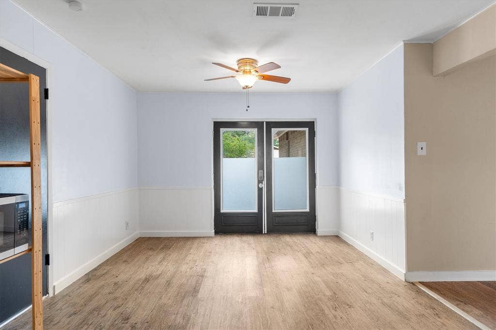 1006 N Lucas Drive, Grapevine, TX 76051 1006 N Lucas Drive, Grapevine, TX 76051