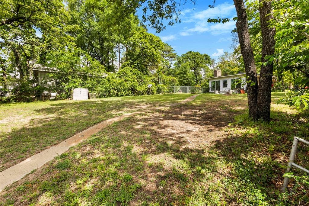 111 Island Park Drive, Gun Barrel City, TX 75156 111 Island Park Drive, Gun Barrel City, TX 75156