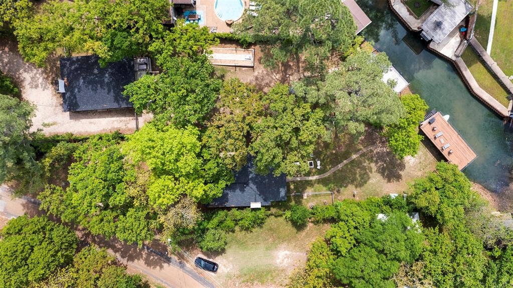 111 Island Park Drive, Gun Barrel City, TX 75156 111 Island Park Drive, Gun Barrel City, TX 75156