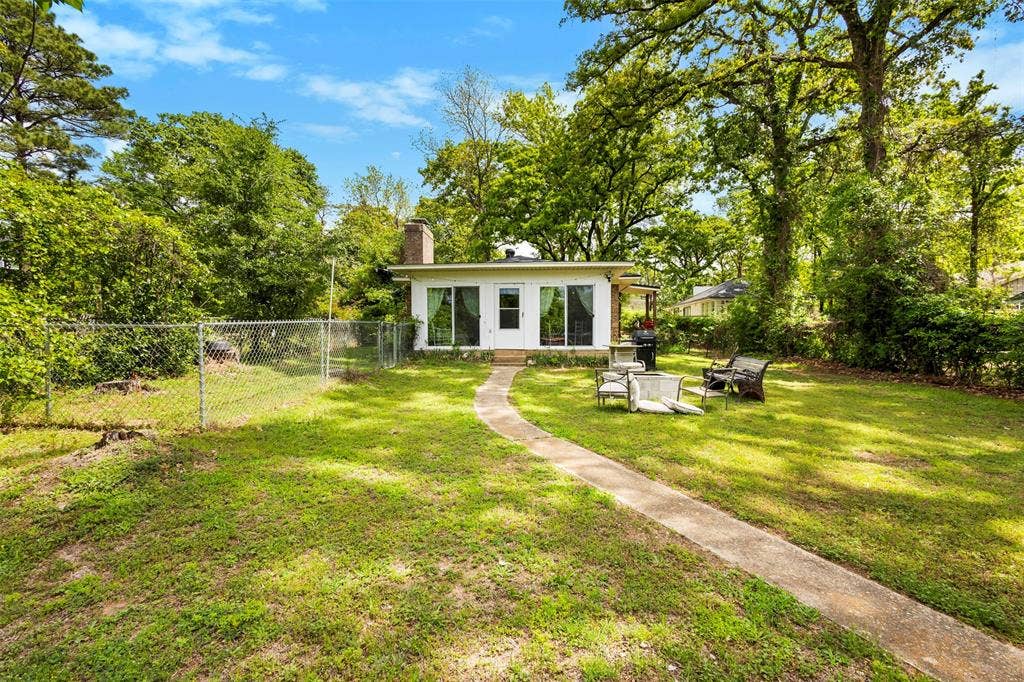 111 Island Park Drive, Gun Barrel City, TX 75156 111 Island Park Drive, Gun Barrel City, TX 75156