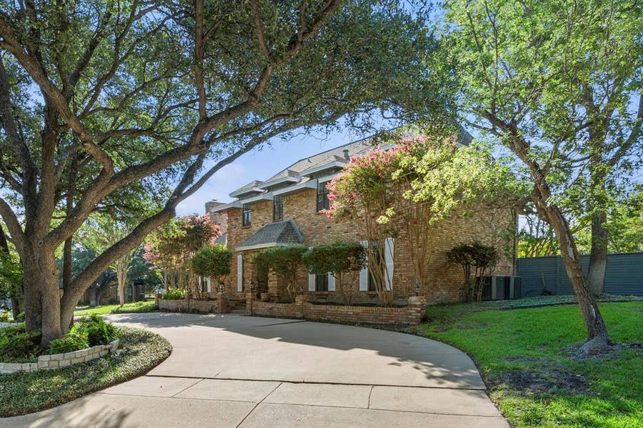 Property photo for 4351 Bullfinch Court, Fort Worth, TX
