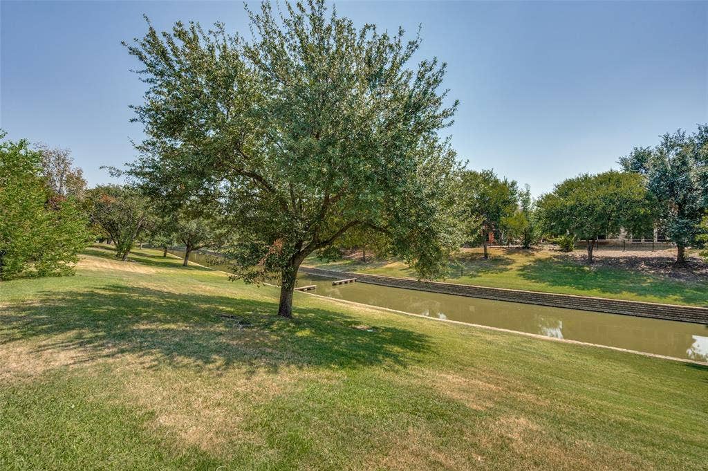 8524 Wellington Point Drive, Irving, TX 75063 View of the canal