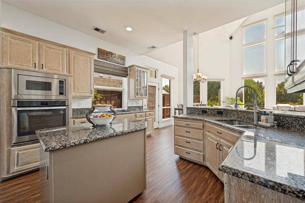 8524 Wellington Point Drive, Irving, TX 75063 Another view of the spacious kitchen