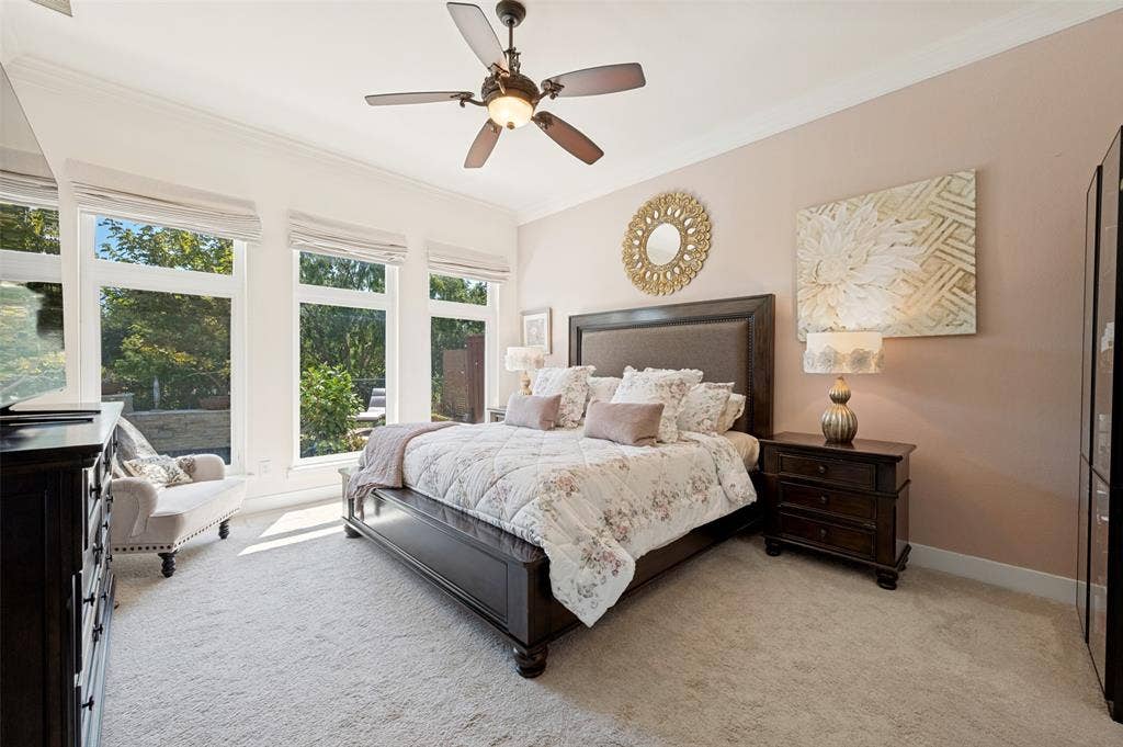 8524 Wellington Point Drive, Irving, TX 75063 Primary bedroom with views of the pool