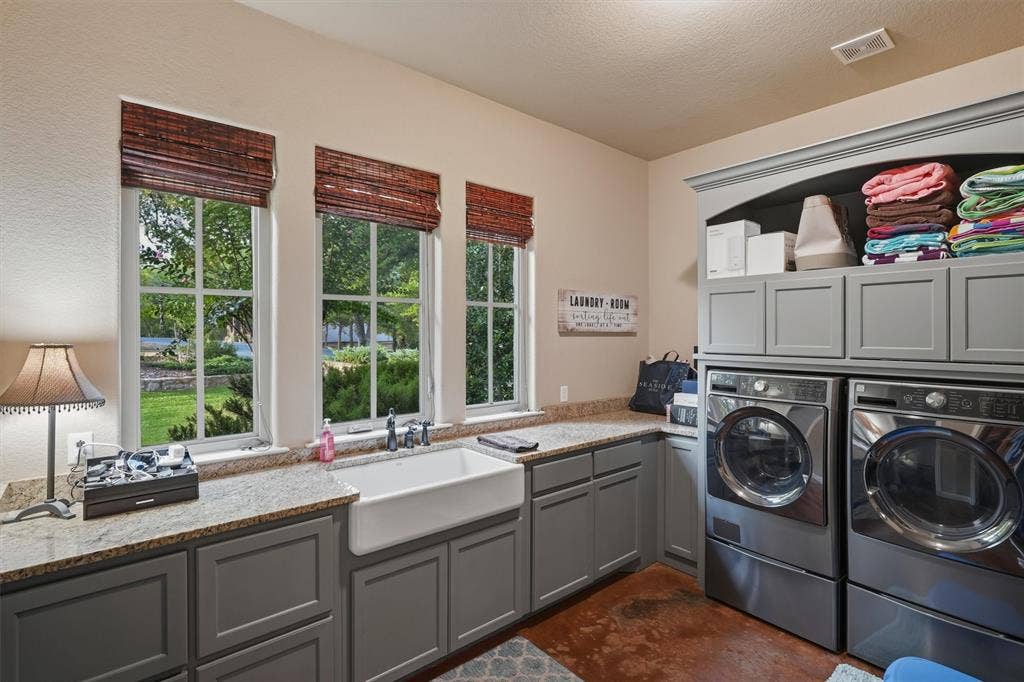 1501 Oaklawn Court, Aledo, TX 76008 1501 Oaklawn Court, Aledo, TX 76008