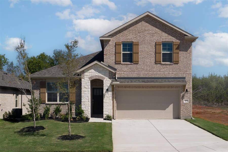 Property photo for 405 Grand Canyon Drive, Royse City, TX