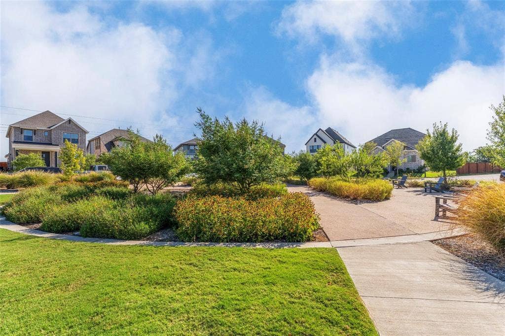 905 Carnation Drive, Crowley, TX 76036 905 Carnation Drive, Crowley, TX 76036