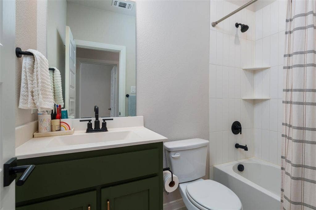 905 Carnation Drive, Crowley, TX 76036 905 Carnation Drive, Crowley, TX 76036