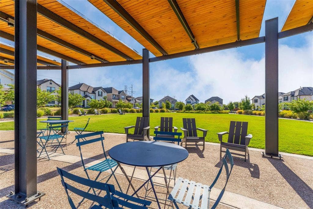 905 Carnation Drive, Crowley, TX 76036 905 Carnation Drive, Crowley, TX 76036