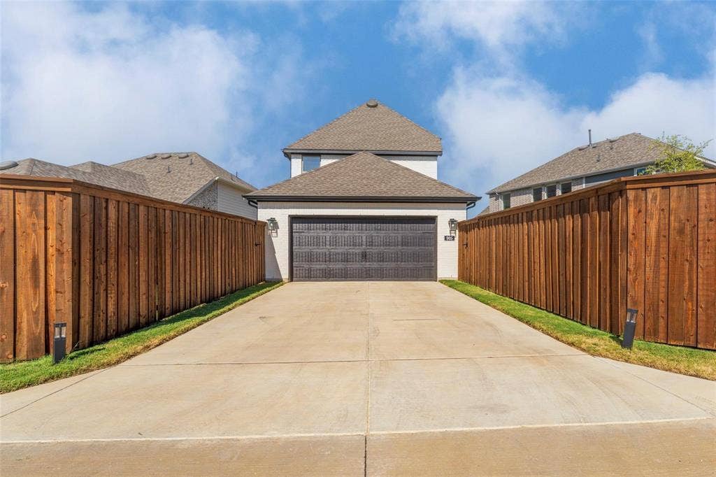 905 Carnation Drive, Crowley, TX 76036 905 Carnation Drive, Crowley, TX 76036