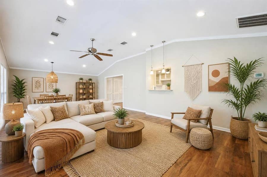 Property photo for 1504 Briarwood Boulevard, Arlington, TX