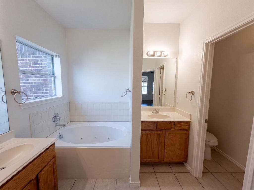 1402 Stone Oak Court, Cedar Hill, TX 75104 1402 Stone Oak Court, Cedar Hill, TX 75104