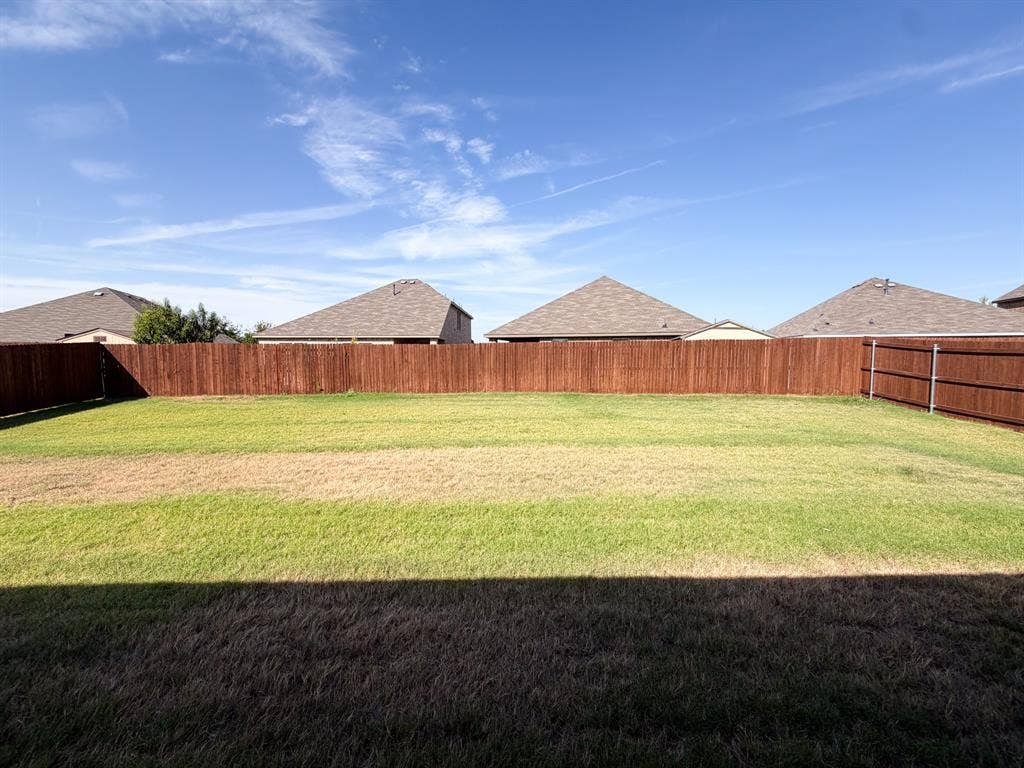 369 Thoroughbred Street, Waxahachie, TX 75165 369 Thoroughbred Street, Waxahachie, TX 75165