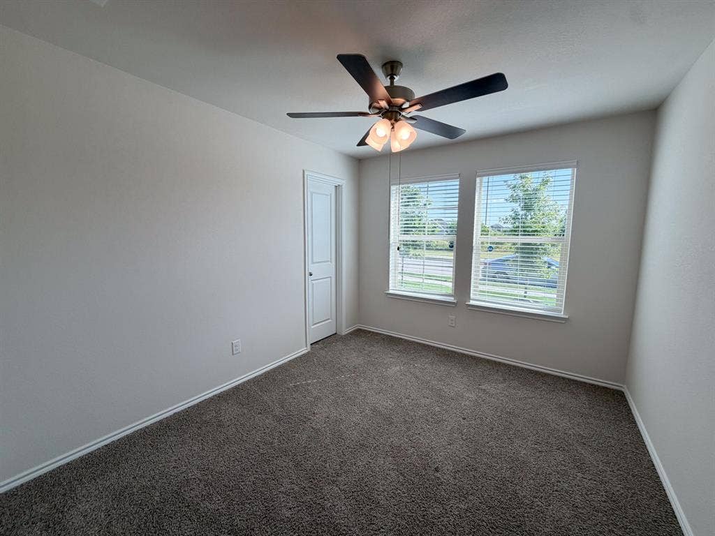 369 Thoroughbred Street, Waxahachie, TX 75165 369 Thoroughbred Street, Waxahachie, TX 75165